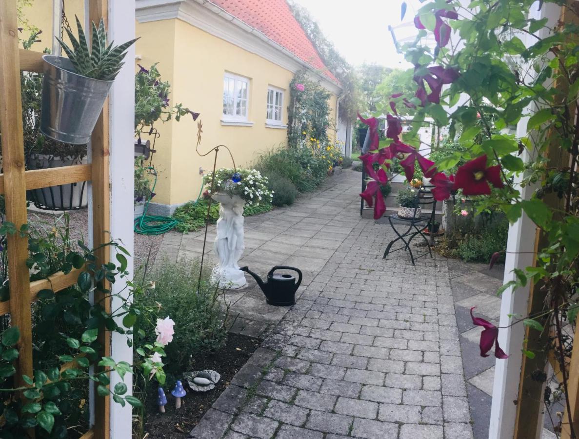 Solhaga Kullahalvoen Feriehus *